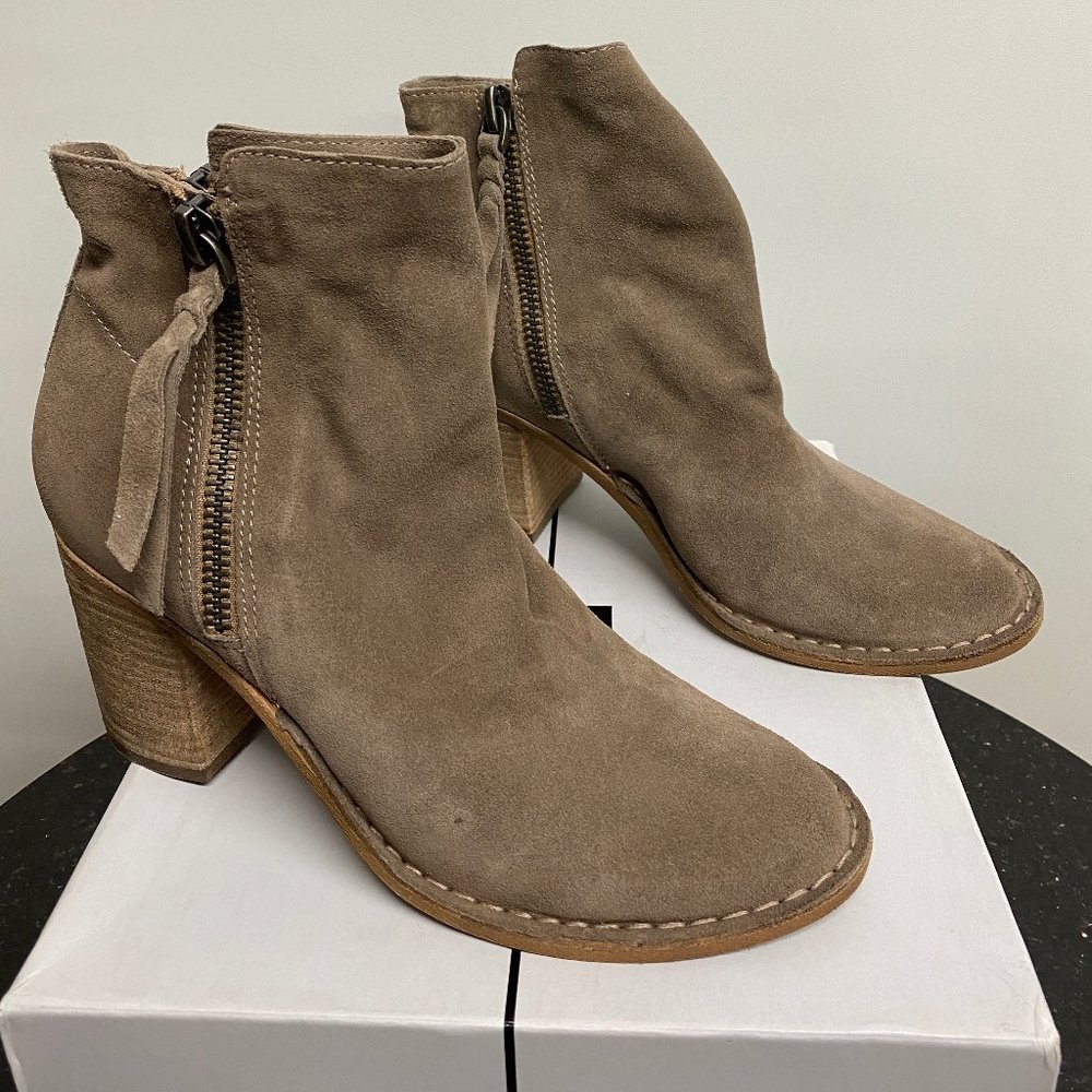 Dolce Vita Lana - Women's Taupe Suede Ankle Boots